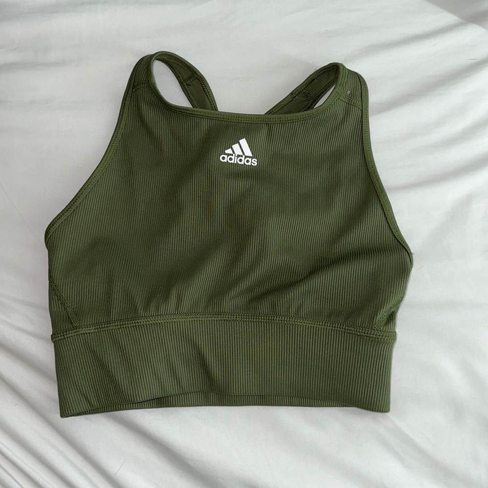 Adidas sports bra/cropped shirt